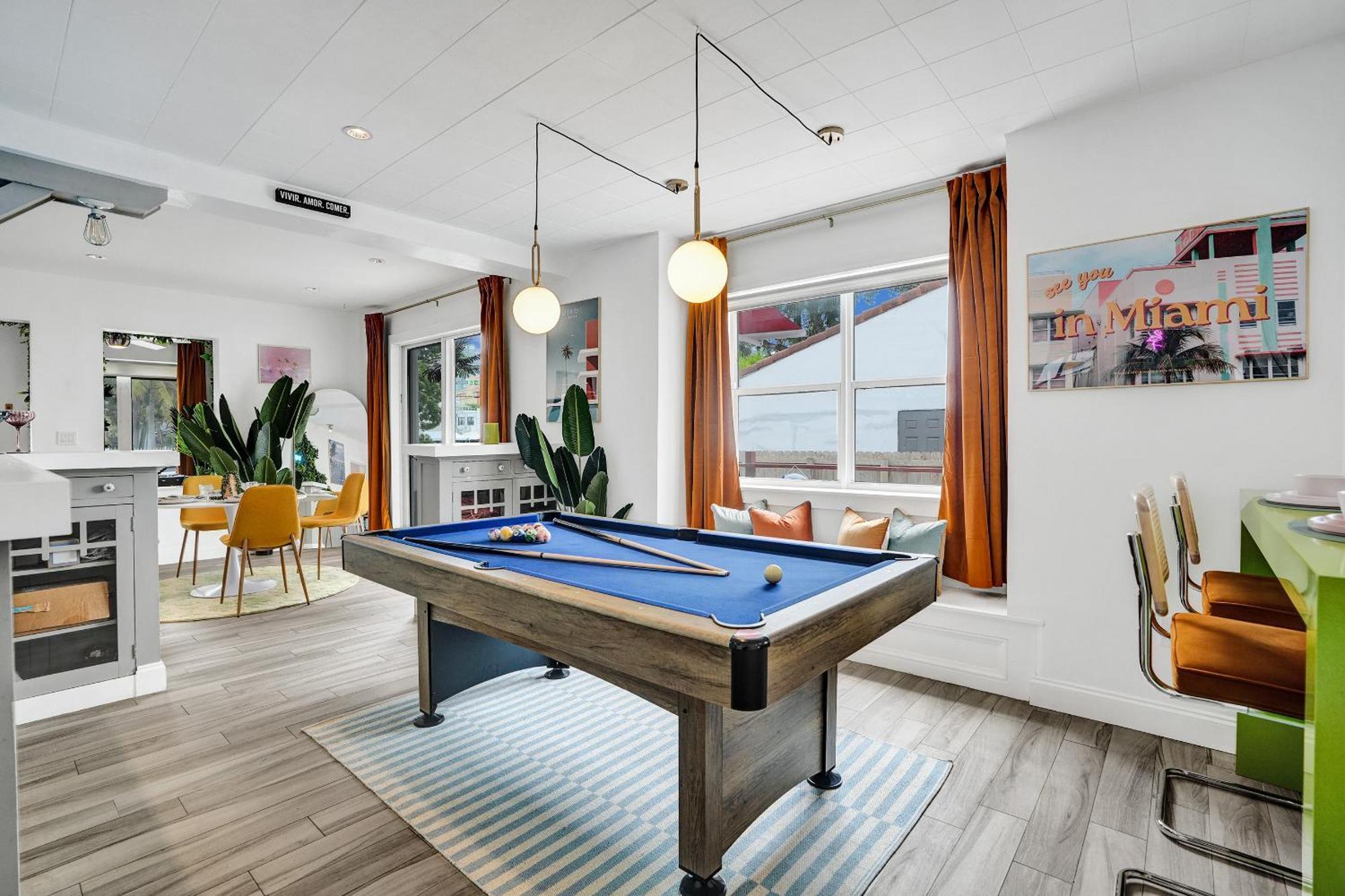 Casa de férias 5 Mins Brickell - Pool & Billiards - Retro